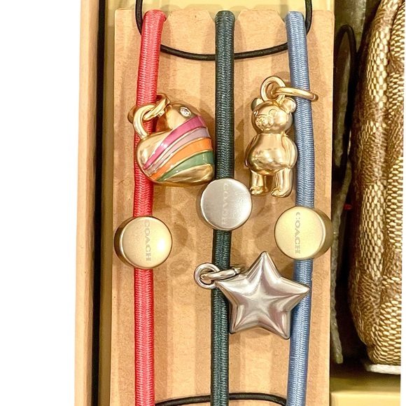 COACH Mini Boxy Cosmetic Case & Hair Ties Boxed Gift Set NWT NIB - Picture 3 of 14